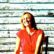 Joan Shelley - List pictures
