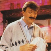 Stephen Fry - List pictures