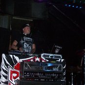 Pop Evil - List pictures