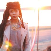 Erykah Badu - List pictures