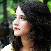 Ximena Sarinana - List pictures