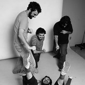 Los Hermanos - List pictures