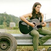 Terra Naomi - List pictures