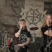 Secrets Of The Moon - List pictures