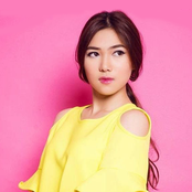 Isyana Sarasvati - List pictures