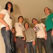 Heavy Heavy Low Low - List pictures