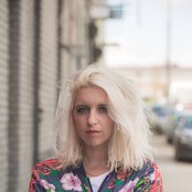 White Hinterland - List pictures