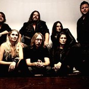 Mostly Autumn - List pictures