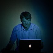 Loscil - List pictures