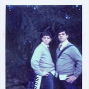 Harry And The Potters - List pictures