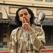 Dee-1 - List pictures