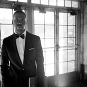 Donald Lawrence - List pictures