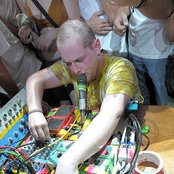 Dan Deacon - List pictures