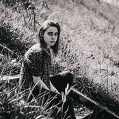 Julien Baker - List pictures