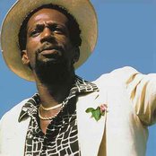 Gregory Isaacs - List pictures