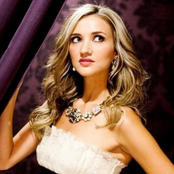 Sarah Darling - List pictures