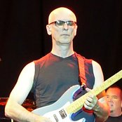 Kim Mitchell - List pictures
