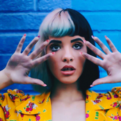 Melanie Martinez - List pictures