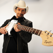 Brad Paisley - List pictures