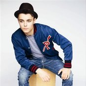 Leon Jackson - List pictures