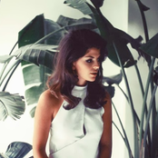 Nikki Yanofsky - List pictures