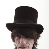 Pierpaolo Capovilla - List pictures