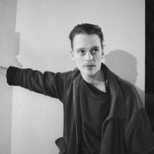 Sean Nicholas Savage - List pictures