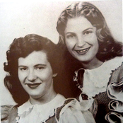 The Davis Sisters - List pictures