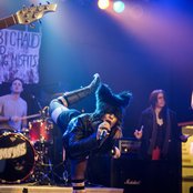 Kat Robichaud And The Darling Misfits - List pictures