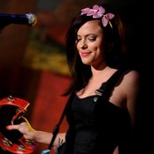 Lenka - List pictures