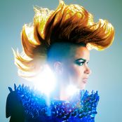 Eva Simmons - List pictures