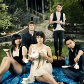 Meg & Dia - List pictures