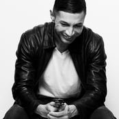 Burhan G - List pictures