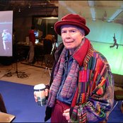 Pauline Oliveros - List pictures