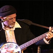 Harry Manx - List pictures