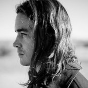 Moonface - List pictures