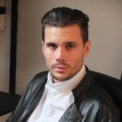 Robin Bengtsson - List pictures