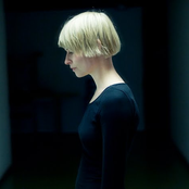 Jenny Hval - List pictures
