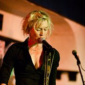 Rita Lynch - List pictures