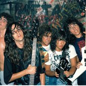 Legacy - List pictures