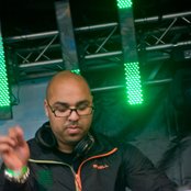 Sidney Samson - List pictures