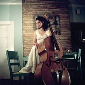 Amy Lavere - List pictures