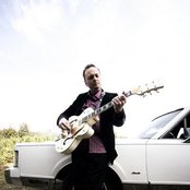 David Gogo - List pictures