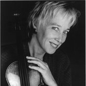 Laurie Lewis - List pictures