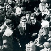 Zeki Muren - List pictures