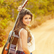 Paula Fernandes - List pictures