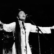 Yungchen Lhamo - List pictures