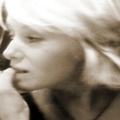 Louise Hoffsten - List pictures