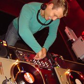 Sasha Dith - List pictures