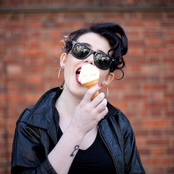 Spark - List pictures